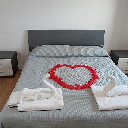 Attico Le Rose Apartment ซานซัลโว ภายนอก รูปภาพ